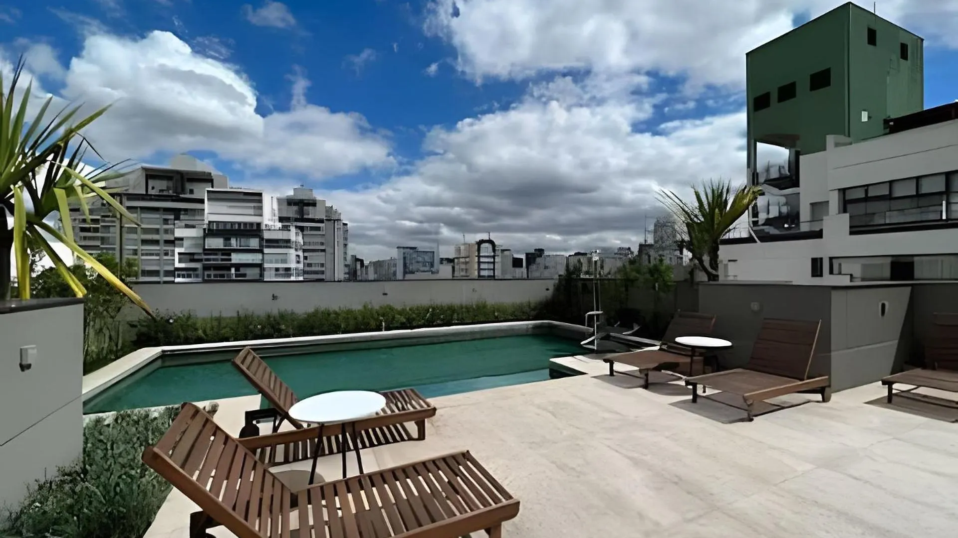 Studio Localizado Na Bela Cintra / Aconchegante Sao Paulo Brazil